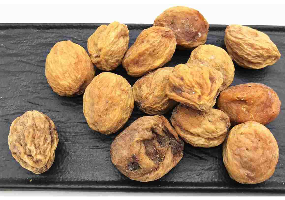 تصویر 1 از انجیر خشک لاکی با طعم شیرین و کیفیت ممتاز